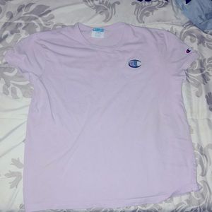 Large champion shirt in lavender